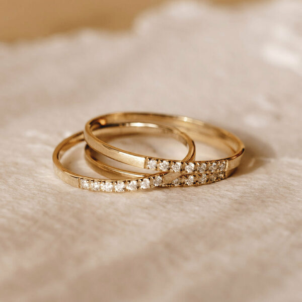 miriam-ring-styled-2_14aab1e3-c81d-4993-94b4-5658d067ccb1.jpg